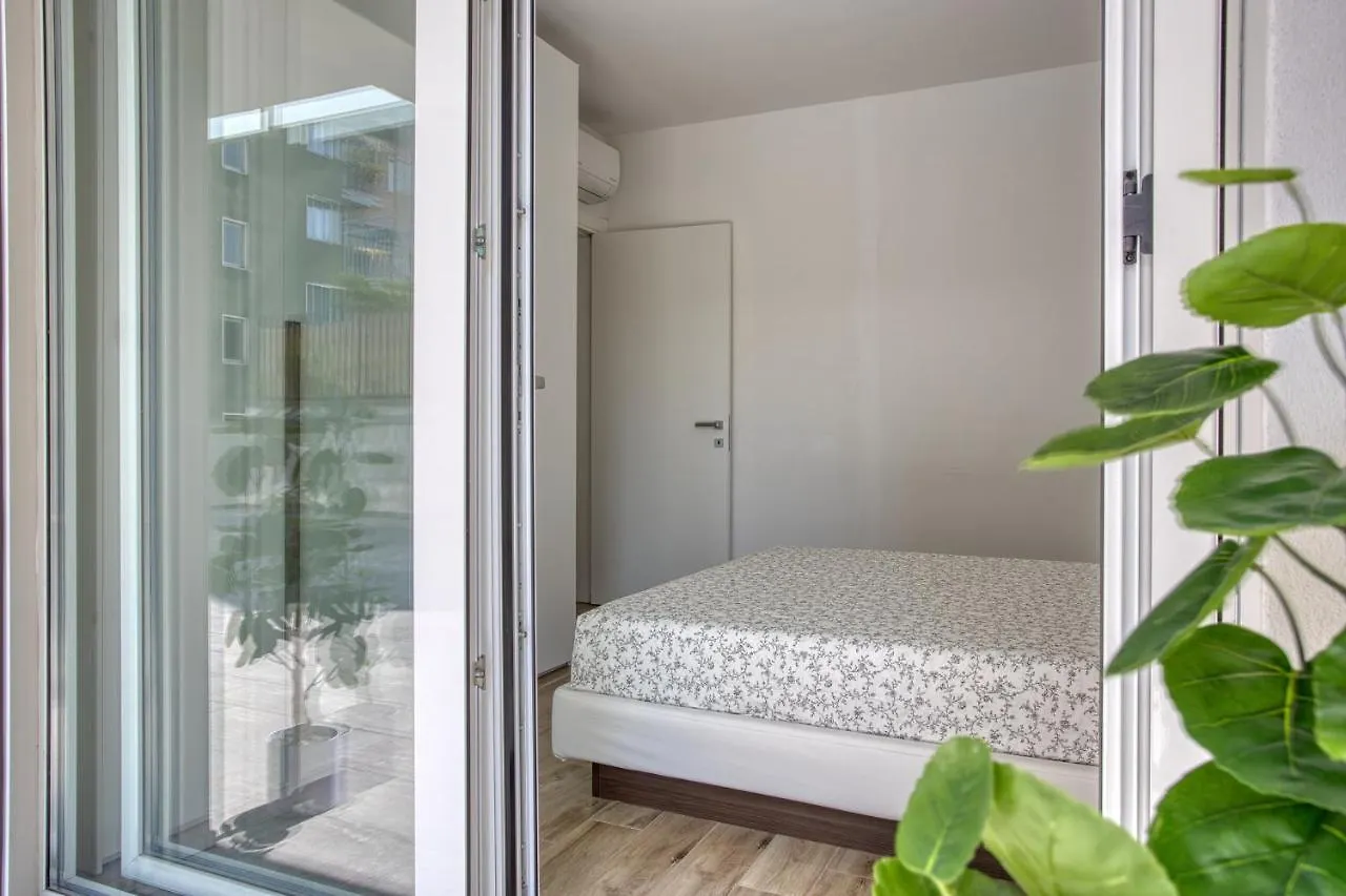 Just Urban Stays - Apartment With 90Sqm Terrace - Solari Milano 0*,